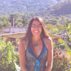 Meet your Posher, Julie e.